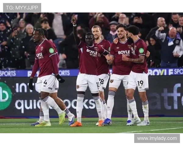 西汉姆联内部人士更新马夫罗帕诺斯离队情况